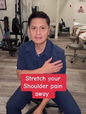 Stretch your Shoulder blade pain away #shoulder  #shoulderpain  #rhomboids #physicaltherapy #everyonefollowers #amazing 