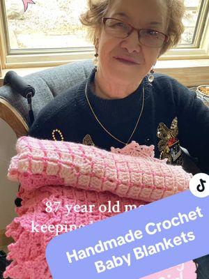 #DIY #crochet #handmadewithlove #itsagirl #pink #grandma #avo #blanket #crochetblankets #fyp #trishmartins #portuguesewifelife #kidzonewithtrishy #over50 