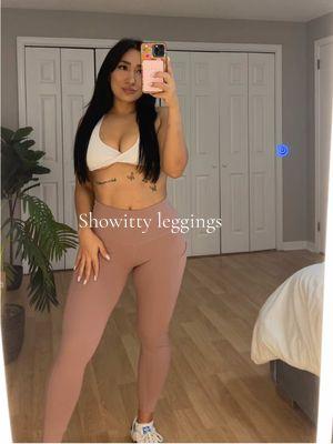 Son tan comodos estos leggings 🤩  @Showitty  #showitty #showittyfinds #showittyleggins #leggingsoftiktok #leggingsoutfit #leggingswithpocket #spotlight #spotlightfinds #tiktokshopfinds #TikTokShopHaul #falldealsforyou #holidaygifts #TikTokShopFashion #OOTD #fyp #fy #fypシ゚viral #fypツ #foryourpage 