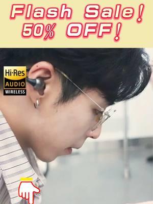 💦It's a nonexistent headset that's really comfortable to wear💫🤩#TikTokShop #lemisa #giftideas #smoothtekusa #tiktokmademebuyit #blackfriday #headphones #earbuds #earbudswireless #headphonesrecommended #headphonechallenge 