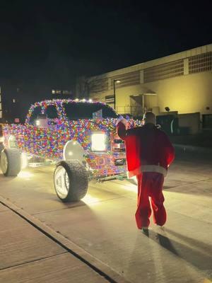 Arizona tea 🍵 #showtruck #bestfollowers❤️ #trucktok🔥 #powerstroke #f250 #builtnotbought #ford #fyp #26x16 #truckshow #liftedtrucks #trucks 