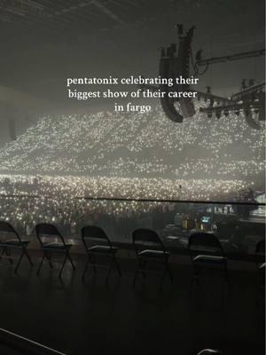 my first concert ever and this happens !! #pentatonix #foryoupage #fyp #pentatonixconcert #pentatonixbiggestshow #firstconcert #crowdwork 