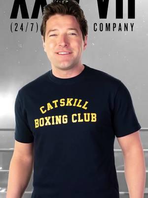 Train like a champion!! 😀 Catskill Boxing Club vintage boxing short sleeve T-shirt representing the gym in New York owned by Cus D’Amato. Cus was an Italian-American boxing manager and trainer who handled the careers of Mike Tyson, Floyd Patterson, and José Torres, all of whom went on to be inducted into the International Boxing Hall of Fame. Several successful boxing trainers, including Teddy Atlas and Kevin Rooney, were tutored by D’Amato. _ _ _ #catskillboxingclub #cusdamato #kurtkraussofficial #virtualereale #miketyson #floydpatterson #josetorres #boxinghistory #boxinglife #boxingtshirt #boxinggym #boxingtraining #asamanthinketh #jamesallen #xxiv_vii #kurtkraussofficial