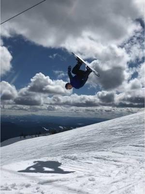 Just a chill backflip #fypシ #Inthemorning #snowboarding 