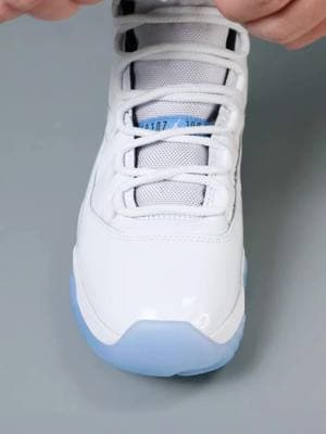 How to lace the jordan 11 legend blue? 😯 #fup #nike #lace #lacesneaker #sneakerhead #sneakers #howtolacejordans #lacedsneaker #howtolacejordan1 #jordan11s #jordan11legendblue 