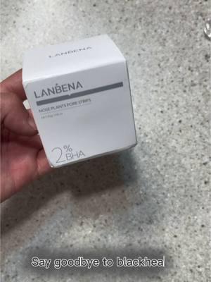 #foryoupage #fypシ゚viral #viralvideo #LANBENA #clearskingoals #porecleanser #noseporestrips 