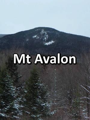 The amazing view from Mt Avalon! ❄️🏔️🥾 ⛰️ Mt Avalon 📍 Crawford Notch Station, Crawford Notch Rd, Carroll, NH 🥾 3.3 miles, 1201 ft elevation gain, out & back #Hiking #hike #newhampshire #nh #52wav #52withaview #whitemountains #whitemountainsnh #crawfordnotch #newenglandhikes #newengland 