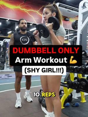 Sleigh the season with this dumbbell arm workout— perfect for those at home or in a quiet corner in the gym corner 💚💪 #dumbbellworkout #workouts #workoutmotivation #workout  #fyp #armworkout #armworkouts  #armworkoutsforwomen 