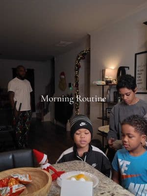 Good morning, this is the last week before Christmas 🎄🎅🏿 #theosburnfamily #MomsofTikTok #morningroutine #morningvlog #lunchideas #packlunchformykids #schoolmorning #schoolmorningroutine #OOTD #elfontheshelf 