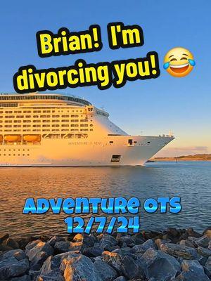 Thats one way to break bad news!! 🤣🤣🤣 #cruise #cruiseship #sailaway #travel #cruiselife #portcanaveral #royalcaribbean #funnyvideo  #LIVEhighlights #TikTokLIVE #LIVE 