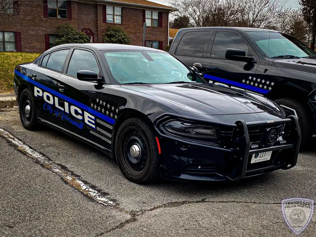 Tazewell Police cruiser 117 is a slicktop seventh-generation Dodge Charger PPV. Tazewell PD serves a population of about 2,000 in about 4 square miles. Photographed in Tazewell on December 13, 2024. ____ #sheriff #sheriffsoffice #sheriffdeputies #police #policecar #copcar #highwaypatrol #statetrooper #policedepartment #backtheblue #policepatrol #policevehicles #policecarsofinstagram #tennessee #tenn #tn #thinblueline #911 #lawenforcement #cops #firetrucks #buff #emergency #firstresponder #photography #ford #fordf150 #fordcrownvic #crownvic