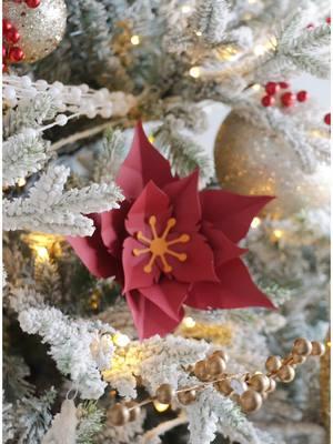 #paperpoinsettia #nochebuena 🎄🎅 #cricutmaker3 #designspace #cricutaccess #cricut #cricutchristmas #cricutnavidad #cricutxmas #xmas2024 #xmastree #xmasdecor #xmastime #cricutespañol #cricutchristmascrafts #cricutpapercraft #christmasdecor #cricutpaperflower #paperflowers #papercrafts #cricutcapartist #cricutcreated #floresdepapel #cricutflores  @Cricut 