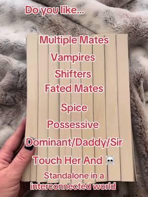 #paranormalromance #spicybooktok #kindleunlimitedreads #paranormalromancereaders #readersoftiktok #fyp #fatedmates #shifterromance #shifterromancebooks #vampireromance 