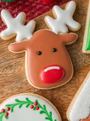 We have lots of fun things coming up this week! There’s still time to sign up for our last 2 Christmas Cookie Decorating Classes this Saturday. And Friday is our Christmas Cookie Pop Up Sale at Brickhouse Coffee in Williamsburg. #cookiedecorating #christmascookies #royalicing #iowa #williamsburgiowa 