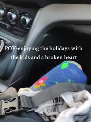 #pov I can't believe we are still here and this is still happening #happyholidays #withbrokenhearts #makingmemories #childhood #childhoodmemories #liberationforall #mutualaid #community 