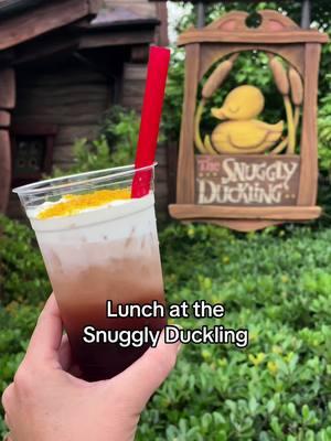 Lunch at the Snuggly Duckling at Tokyo DisneySea #disneysea #tokyodisneyresort #tokyodisneyland #disneyparks #snugglyduckling #fantasysprings #rapunzel #disneyfood #disneyeats #disneysnacks 