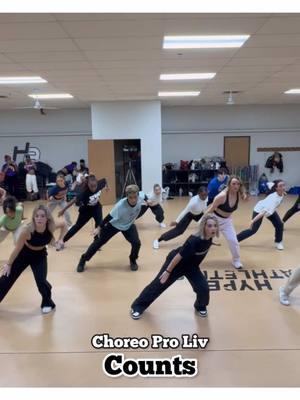 Counts vs.FULLOUT! Can you pick up these steps? Choreography by Choreo Pro @Liv  Purchase access to this entire routine #555 on Choreopros.com! #choreopros #choreographypros #nbadancers #danceworkshop #prodancers #dance #danceteam #collegedanceteam #highschooldanceteam