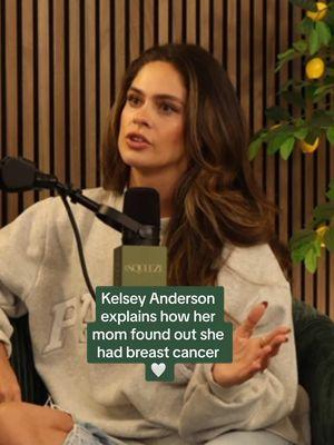 Kelsey Anderson explains how her mom found out she had breast cancer 🤍 @Kelsey Anderson @Tay Lautner  #thesqueezepodcast #breastcancer #BreastCancerAwareness #cancerawareness #thesqueeze 