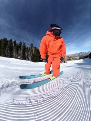 Getting that groomed run! @Aspen Snowmass @Obermeyer @Smith Optics @Fischer Sports @GoPro #taeslife #goprosnow #freeski #aspensnowmass #skitok 