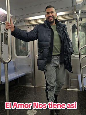 Mira como ando mi Amor!#selena #train #nyc #latino #asieslavida #viral #fyp 