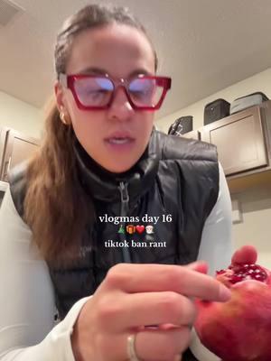 VLOGMAS DAY 16: IG & YouTube deserve a follow 😋🤍 #Vlogmas #vlogmas2024 #vlogmasday16 #tiktokban #chats #pomegranate @thenorthface @lululemon 