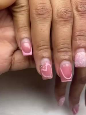 Trabajo realizado con Hard Gel #elegancenailssupply #diostebendiga #teamelegancenails✌🏽glitters #uña #tecnicadeuñas #amoloquehago #hechoconamor❤ #hartford #acrylicapplication #seguidoresfollow #nailsfortheday #fypppppppp 