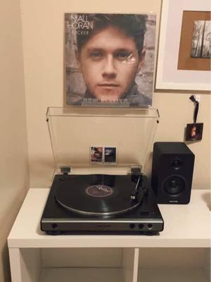 flicker by niall horan. #fyp #niallhoran #flicker #vinylcollection 