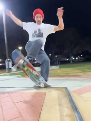 Just some chill guys at our chill spot getting some chill clips… chill 😂🔥 @Zeroisplenty #buddi3shardware #coolbeanssupplyco #heroinskateboards #thrashingtonpark #chill #chillguys 