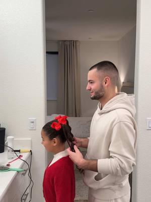 🎄🤍 #singledad #christmas #girlshairstyle #hairstyle 