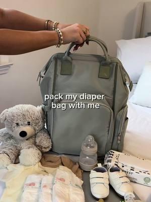 making motherhood just a little bit easier with our 16 pocket diaper bag👶🏼🍼✨ #diaperbagbackpack #diaperbagessentials #packmydiaperbagwithme #packwithme 