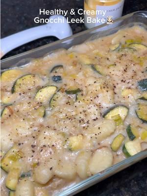 Comfort food that’s good for you, simple, & makes left overs exciting…inspired by @Emily English  Ingredients: (serves 2-3) - 1 pack gnocchi  - 2 trimmed leeks - 2 small zucchini  - lemon zest from 1 lemon - Chicken broth (about half carton) - Parm rind + more for grating  - half & half or any cream - 2 heaping TBSP flour - salt & pepper  #gnocchi #healthy #healthyrecipe #Recipe #leek #zucchini #lemon #creamypasta #pastarecipe #comfortfood #mealprep #dinner 