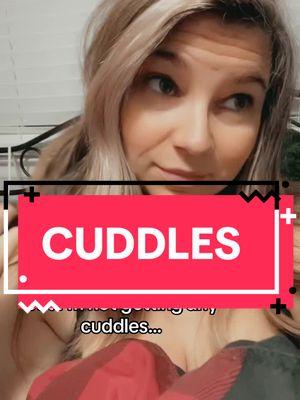 This is a literal crime…. #kindarude #cuddles #needcuddles #beccalovespizzax 