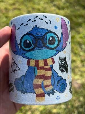 Stitch glitter mug✨ Si quieres de los mejores productos para que tus trabajos de sublimación queden perfectos y vibrantes aqui abajito te los dejo✅ Glitter mug from: @Craft Express  Sublimation paper from: @MakerFloCrafts  Sublimation inks from: @Hiipoo  Los puedes conseguir en mis favoritos de amazon🫶🏻 Productos de @makerflocrafts los pueden comprar con mi affiliate🔗 en mi bio🔥 #thepoxybro #SmallBusiness #crafting #sublimation #sublimationsuplies #sublimationpaper #sublimationinks #makerflo #makerflocrafts