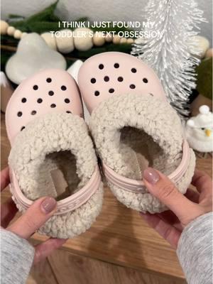 I’ve honestly yet to meet a toddler who isn’t obsessed with crocs.  #toddlercrocs #crocs #toddlershoes #toddlerslippers #toddlermom #toddlerfinds 