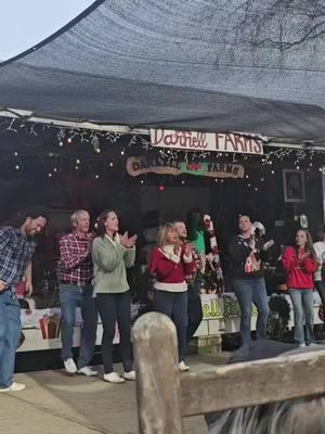 I finally got to see the famous Zeb Ross and the JCreek cloggers at Darnell farms on Saturday! He did not disappoint!  #jcreekcloggers #Darnellfarms #zebross 