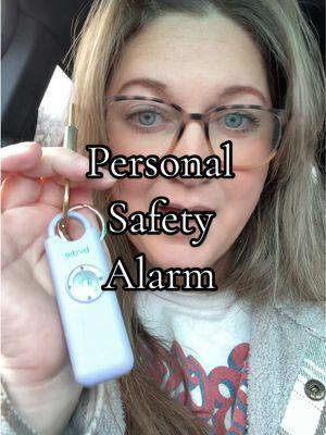 Protect yourself with this keychain personal safety alarm #personalsafety #safetydevice #safetyalarm #personalprotection #womenssafety 