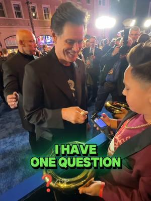 JIM CARREY at the @sonicmovie Blue Carpet  . #sonic #sonic3 #thegrinch #sonicmovie 