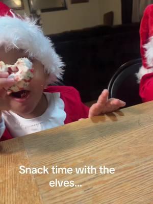 #creatorsearchinsights Enjoying donuts🍩 #fypシ゚viral  #twinsoftiktok  #santashelpers 