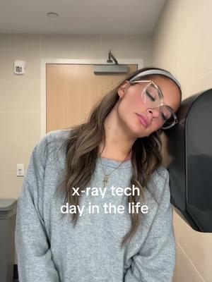 sunday vlog… im almost all caugh up #fyp #healthcareworker #xraytechnologistproblem #radtechstudent #radtechstudentlife #healthcarehumor #xraytechnologist #xraytechnologist #xraymachine #xraystudenttech #healthcareheroes @New Balance @wearfigs @Zeelool Optical @Frost Buddy @Dr Pepper 