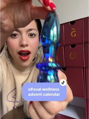 open my advent calendar with me 🤠💝 #adventcalendar #wellnessadventure #healthandwellness #wellnessgifts #unboxing 