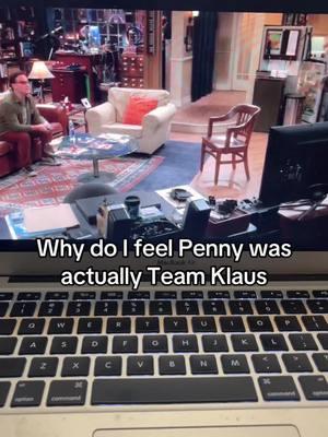 How did they not have an episode of Penny making the guys watch a TVD episode #bigbangtheory #tbbt #tvd #vampirediaries #teamdamon #delena #teamklaus #teamstefan #stelena 