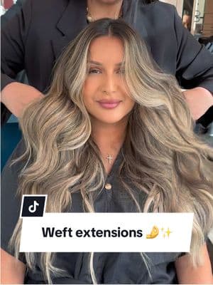 #pasadenacalifornia #losangeleshairstylist #estilista #blonde #pasadenahair #layershaircut #hair #balayage #pasadenahairstylist #blondehair #haircut #extentions #hairextensions #weftextensions #honeybalayage #brownhair #bellamihair @Bellamihair @Wella Professionals @K18 Hair 