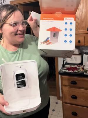 It’s literally christmas morning! Im so excited about this bird feeder!! I cant wait to see what birds come!  #birdtok #birdfeeder #birdfeeding #birdhouse #birdwatching #birds #birdsoftiktok #feeder #caughtoncamera 