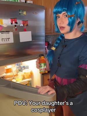 I begged her to make this tiktok w me LOL.  also mom reveal 💁🏻‍♀️ #cosplay #cosplayer #cosplayersoftiktok #arcane #arcanecosplay #leagueoflegendscosplay #arcaneleagueoflegends #arcanenetflix #arcanepowder #powdercosplay 