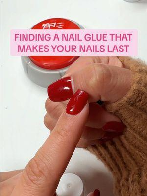 finally a glue that actually lasts 💅🏻 #nailglue #luxxinails #strongestnailglue #diynails #nailgirl 