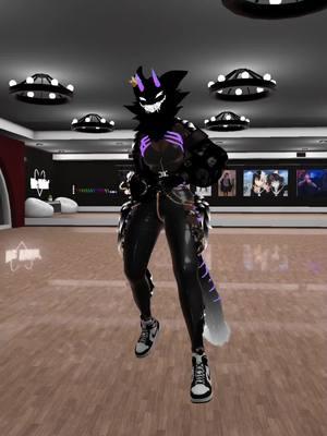 I don't need legs fr #furry #vrchat #vrchatdance #furrytiktok #smiler #vrcdance 