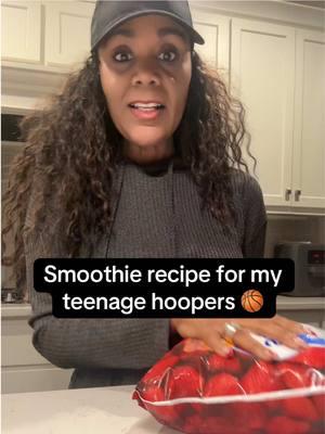 Julian and Timmy love a good smoothie 😁 #smoothierecipe #fyp #hoopers #snacksforteens #boymom 