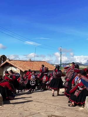 La cultura hermosa del Peru 🇵🇪#peru #cuzco #paratiiii #🥰 #bonitacancion #cultura #beautiful #vivelavida #willialuna 