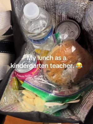 What does your lunch look like. #lunch #kindergartenteacher #packedlunchideas #teacherlunch 