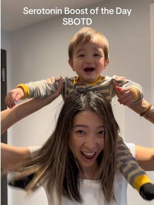 Welcome to my new series called: Serotonin Boost of the Day! ☀️ My nephew drooling on my head… worth it 🥹 @Leo and Andreas  SBOTD to get me out of SAD Seasonal Affective Disorder 💪 #sbotd #serotonin #serotoninboost #happiness #nephew #1yearolldbaby 